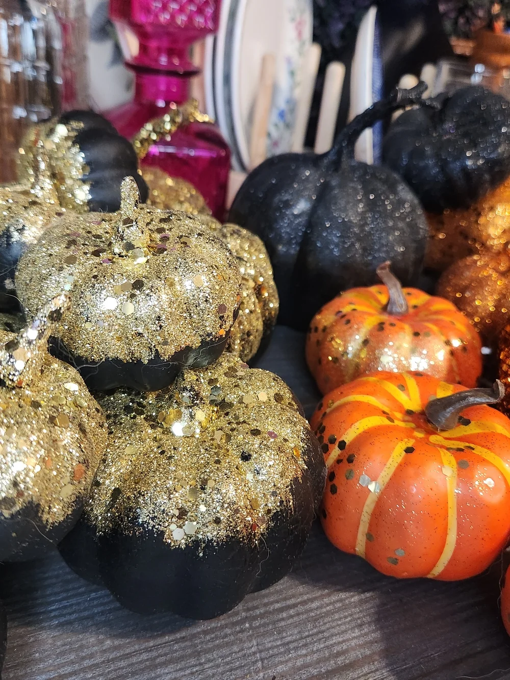 Fall Halloween Decor Pumpkins Gold, Black, Orange, Red, 22 Pumpkins Variety